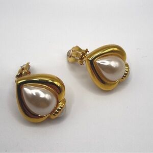 Monet Pear/Gold Earrings (clip back)